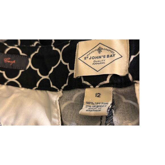 St John's Bay Secretly Slender Capri Pants, Navy & White Lattice, Size 12 - Picture 3 of 3